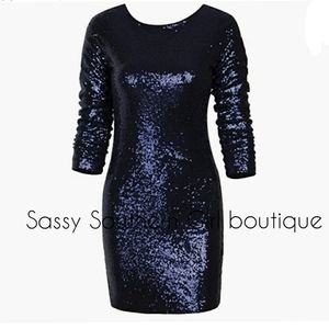 🆕⭐Navy sequin long sleeve dress